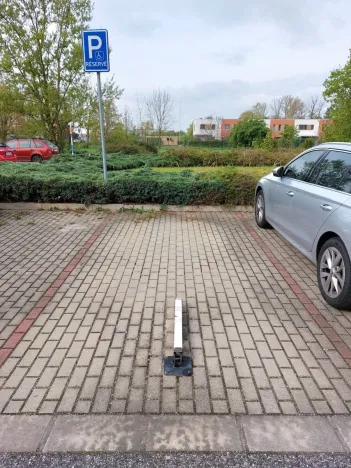 Pronájem bytu 2+kk, Hradec Králové - Třebeš, Ve Stromovce, 45 m2