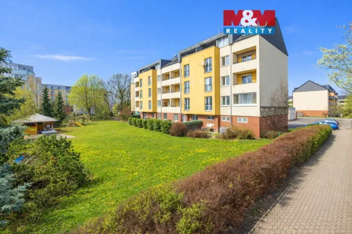 Prodej bytu 2+kk, Hradec Králové, Ve Stromovce, 48 m2