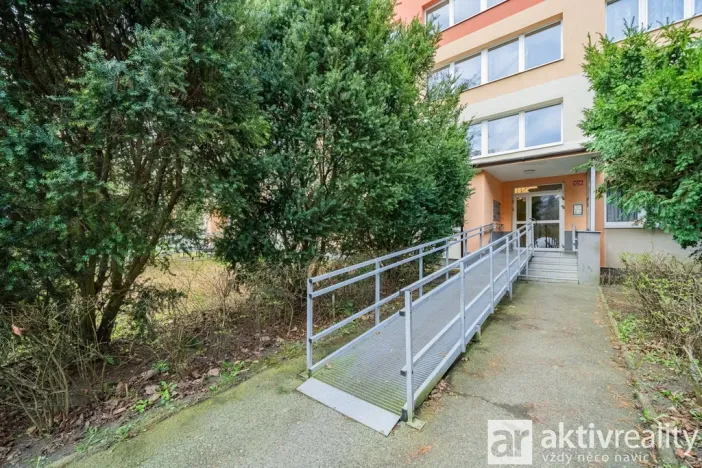 Pronájem bytu 3+1, Neratovice, Dr. E. Beneše, 68 m2