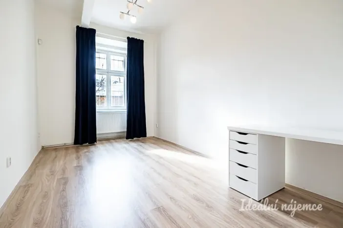 Pronájem bytu 2+kk, Praha - Smíchov, Svornosti, 47 m2