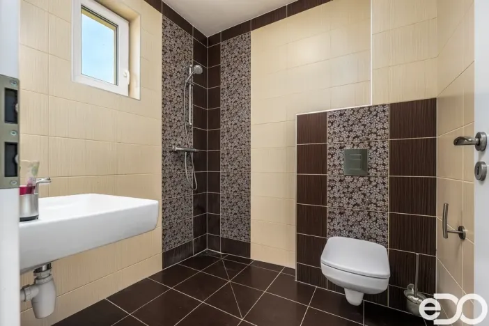 Pronájem rodinného domu, Skorkov - Otradovice, 140 m2