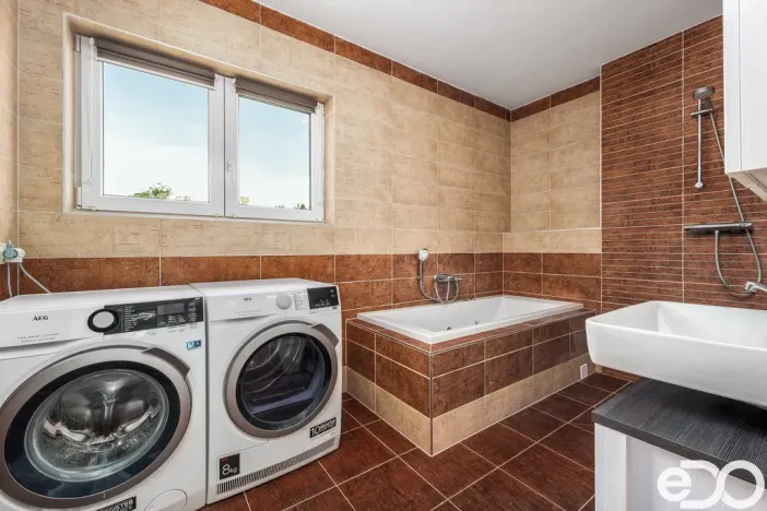 Pronájem rodinného domu, Skorkov - Otradovice, 140 m2