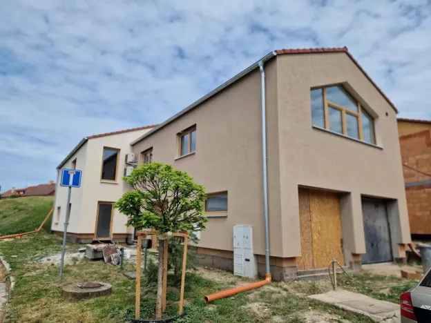 Prodej bytu 3+kk, Holubice, 81 m2