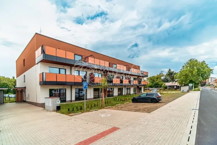 Pronájem bytu 2+kk, Kralupy nad Vltavou, 55 m2