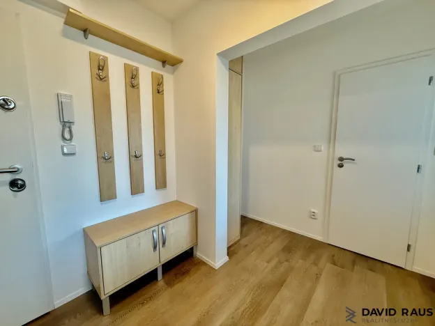 Pronájem bytu 2+kk, Brno - Židenice, Bořetická, 40 m2