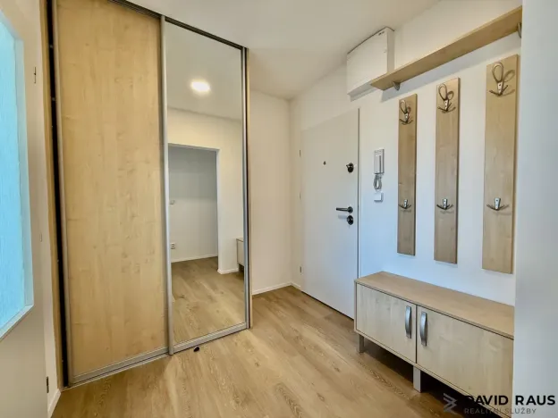 Pronájem bytu 2+kk, Brno - Židenice, Bořetická, 40 m2