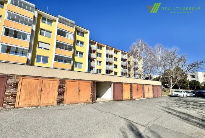 Pronájem garáže, Brno, Urxova, 18 m2