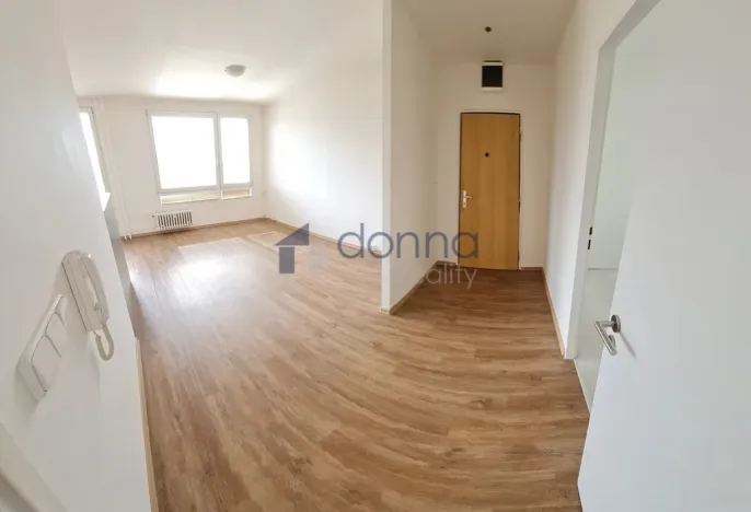 Pronájem bytu 3+kk, Praha, Novodvorská, 66 m2