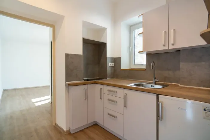 Prodej bytu 1+1, Trutnov - Horní Předměstí, Břečtejnská, 28 m2