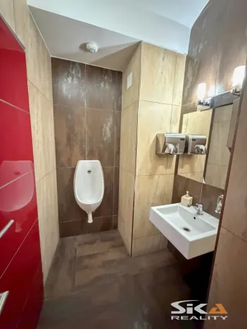 Prodej ubytování, Louny, Mírové náměstí, 530 m2