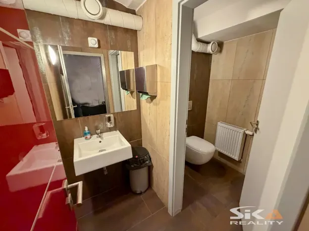 Prodej ubytování, Louny, Mírové náměstí, 530 m2