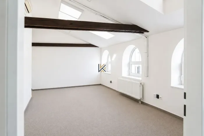 Pronájem kanceláře, Praha - Smíchov, Nádražní, 57 m2