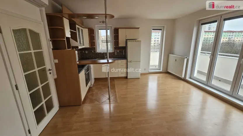 Pronájem bytu 2+kk, Praha - Záběhlice, Velenovského, 53 m2