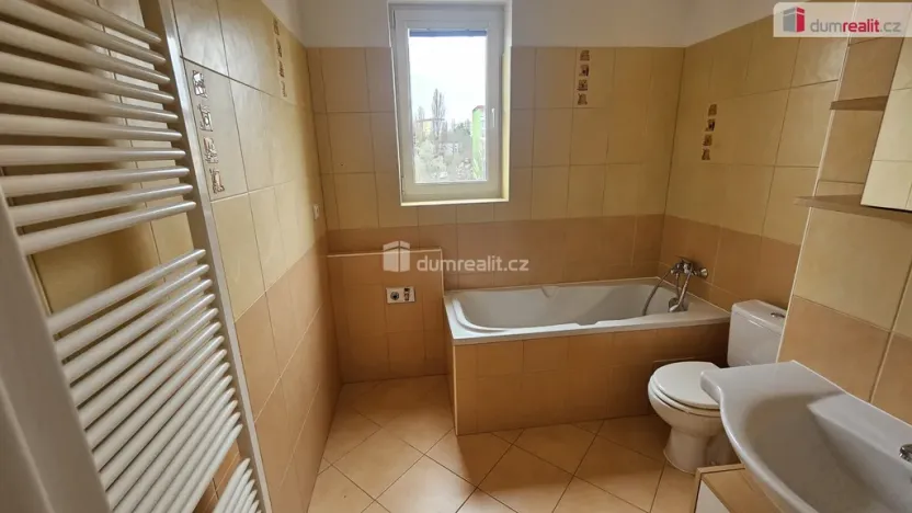 Pronájem bytu 2+kk, Praha - Záběhlice, Velenovského, 53 m2