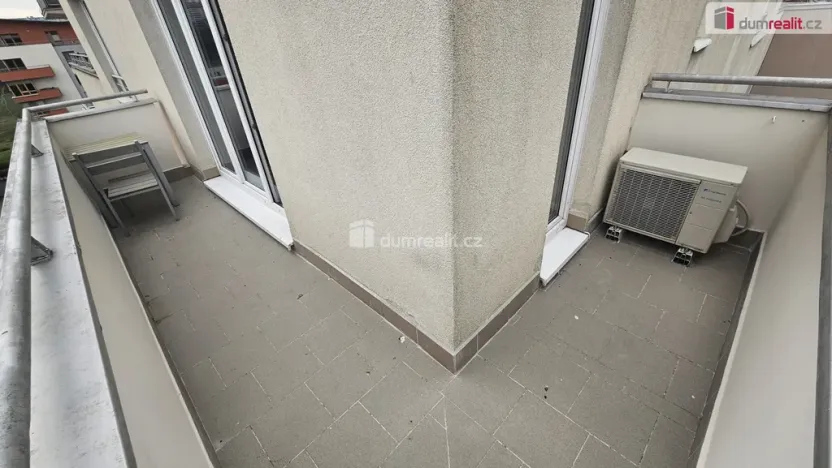 Pronájem bytu 2+kk, Praha - Záběhlice, Velenovského, 53 m2