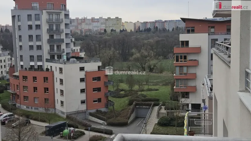 Pronájem bytu 2+kk, Praha - Záběhlice, Velenovského, 53 m2