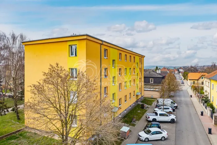 Prodej bytu 2+1, Unhošť, Komenského, 52 m2