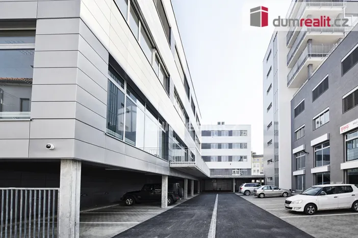 Pronájem kanceláře, Uherské Hradiště, Stojanova, 27 m2