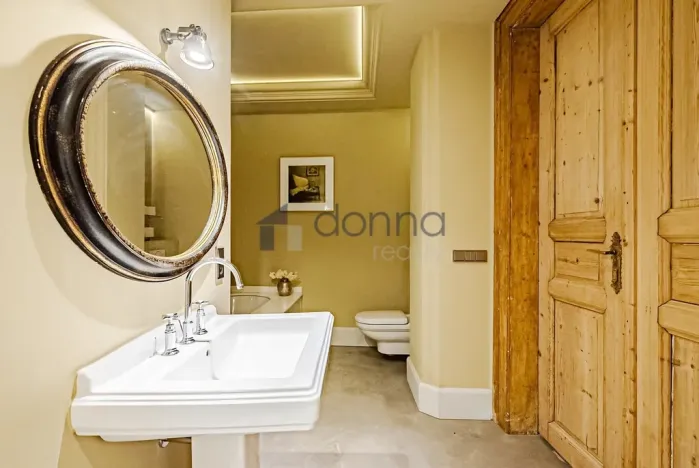 Pronájem bytu 2+1, Praha, Plaská, 121 m2