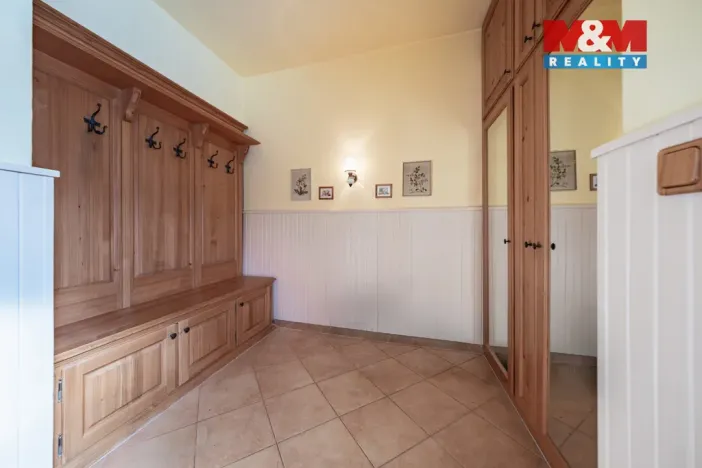 Prodej rodinného domu, Horní Branná, 300 m2