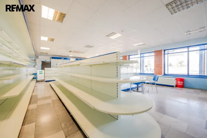 Prodej obchodního prostoru, Rataje nad Sázavou, 200 m2