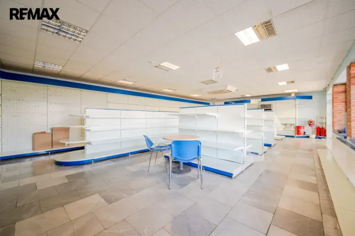 Prodej obchodního prostoru, Rataje nad Sázavou, 200 m2