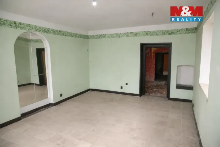 Prodej rodinného domu, Horní Cerekev, nám. T. G. Masaryka, 239 m2