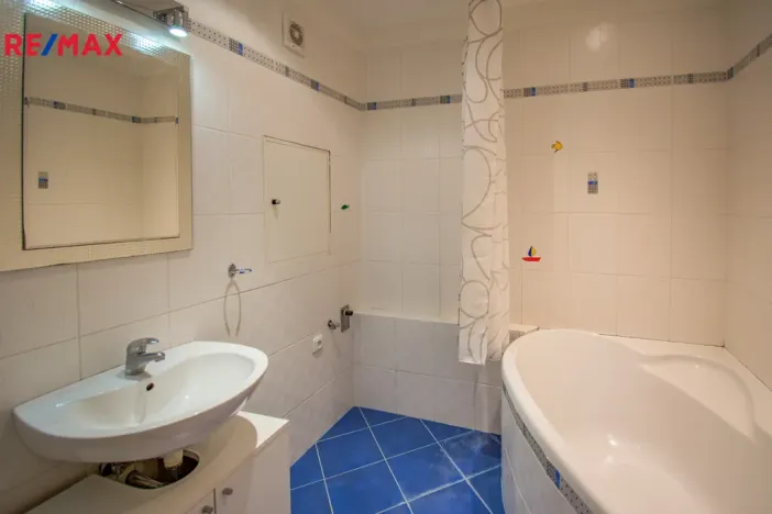 Pronájem bytu 2+kk, Hradec Králové - Nový Hradec Králové, Jana Masaryka, 56 m2