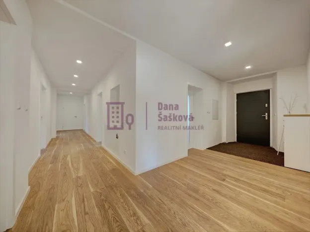 Prodej rodinného domu, Kunžak - Valtínov, 401 m2