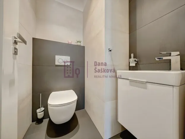 Prodej rodinného domu, Kunžak - Valtínov, 401 m2