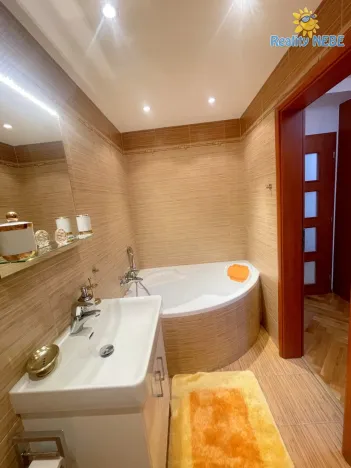 Pronájem bytu 3+kk, Praha - Smíchov, Zborovská, 93 m2