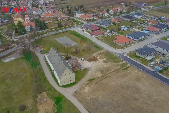 Prodej historického objektu, Žerotice, 1000 m2