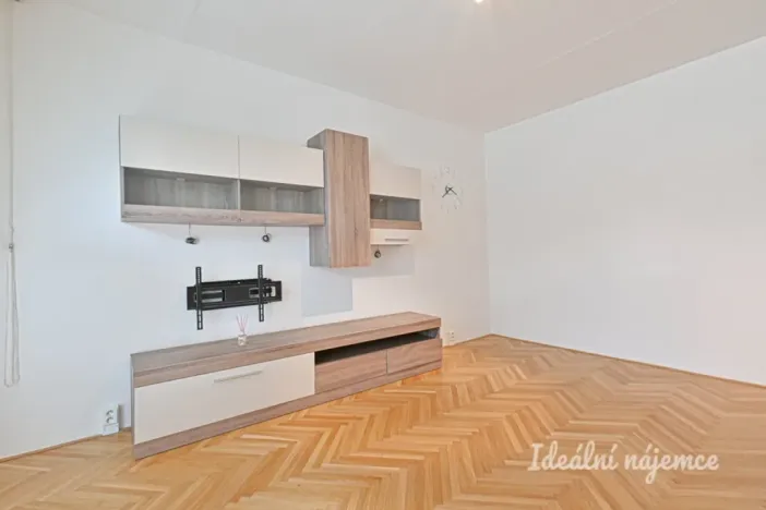 Pronájem bytu 2+1, Brno - Bystrc, Laštůvkova, 54 m2