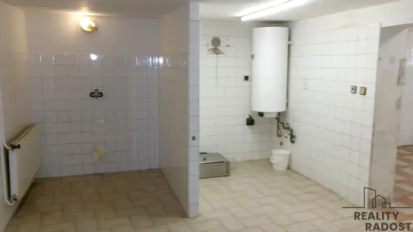 Pronájem skladu, Střelice, 120 m2