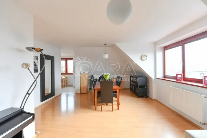 Prodej bytu 3+1, Jesenice, Platanová, 84 m2