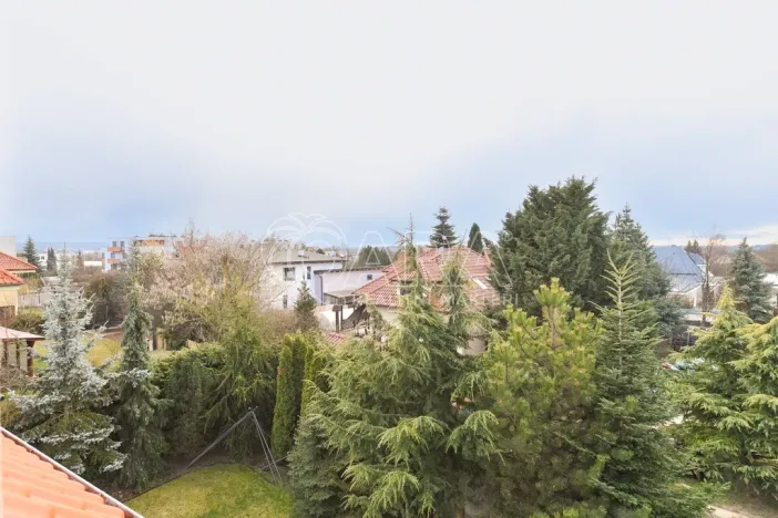 Prodej bytu 3+1, Jesenice, Platanová, 84 m2