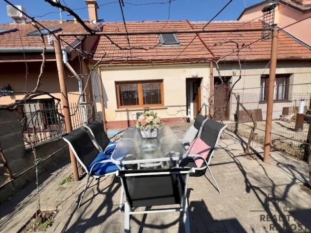 Prodej vinného sklepa, Prušánky, 60 m2