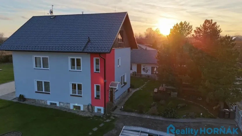 Prodej rodinného domu, Stádlec, 360 m2