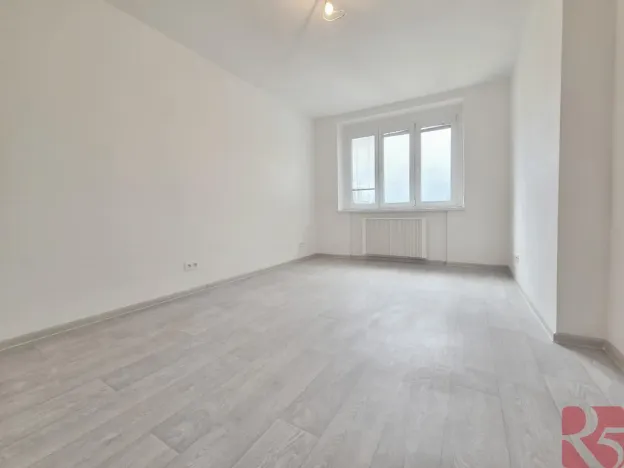 Pronájem bytu 1+kk, Praha - Nusle, Sdružení, 28 m2