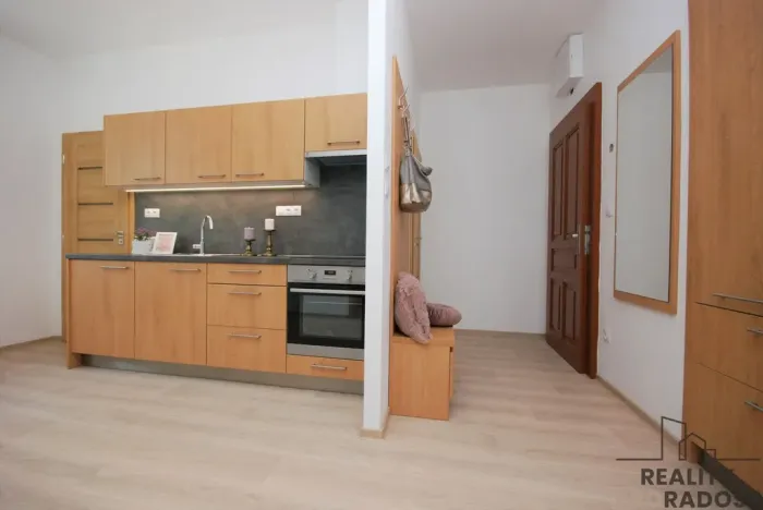 Pronájem bytu 2+kk, Břeclav, Stromořadní, 43 m2