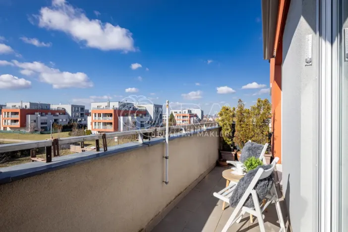 Prodej bytu 2+kk, Praha - Pitkovice, Májovková, 67 m2