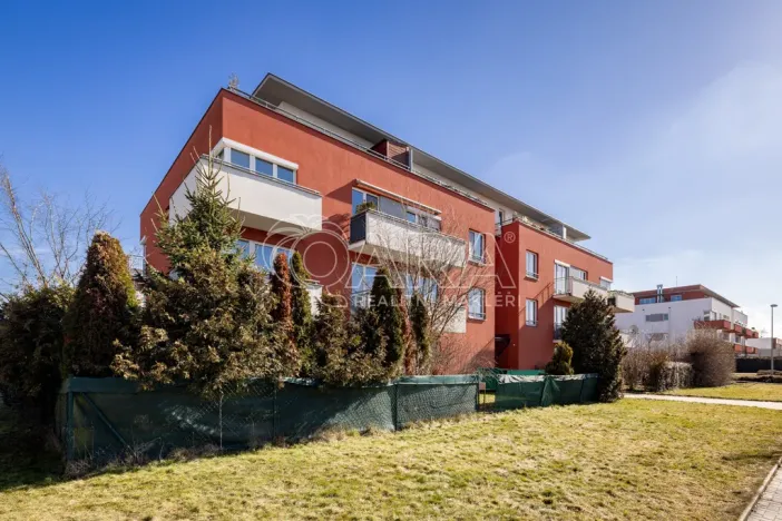 Prodej bytu 2+kk, Praha - Pitkovice, Májovková, 67 m2