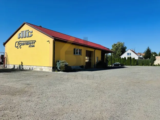 Prodej komerční nemovitosti, Břeclav, Široký dvůr, 1700 m2