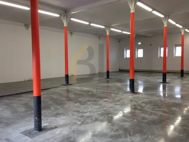 Prodej komerční nemovitosti, Břeclav, Široký dvůr, 1700 m2