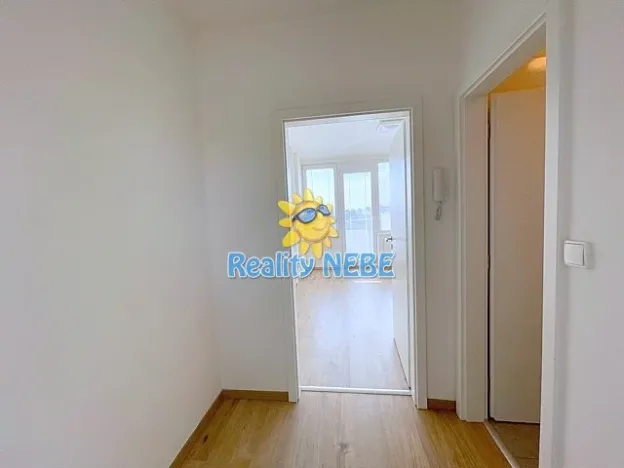 Pronájem bytu 1+kk, Praha - Hostivař, Hornoměcholupská, 26 m2