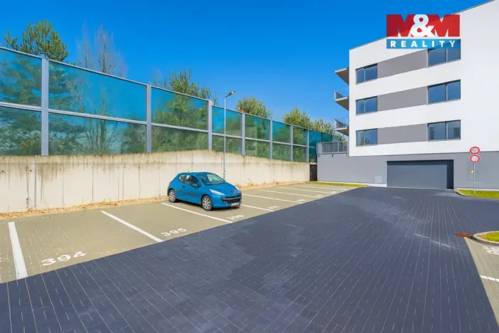 Prodej bytu 1+kk, Hradec Králové - Nový Hradec Králové, Antonína Petrofa, 32 m2