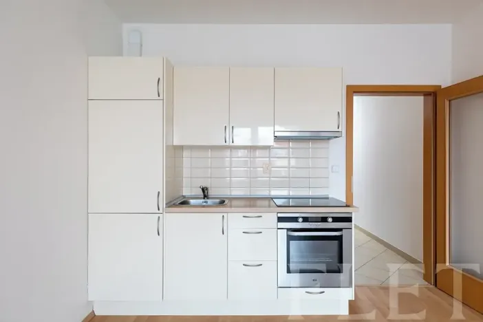 Pronájem bytu 1+kk, Praha - Zličín, Prušánecká, 32 m2
