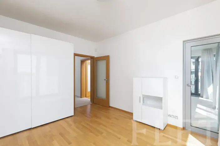 Pronájem bytu 2+kk, Praha - Žižkov, Olšanská, 56 m2