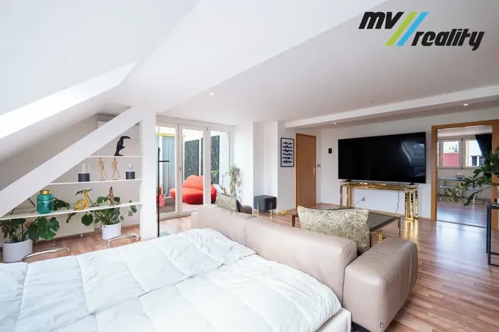 Pronájem atypického bytu, Praha - Nové Město, Malá Štěpánská, 129 m2