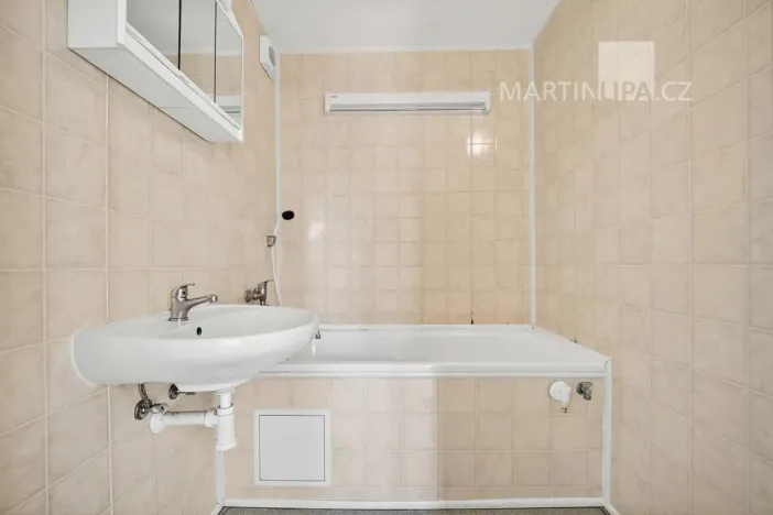 Prodej bytu 3+1, Praha - Hlubočepy, Lamačova, 67 m2